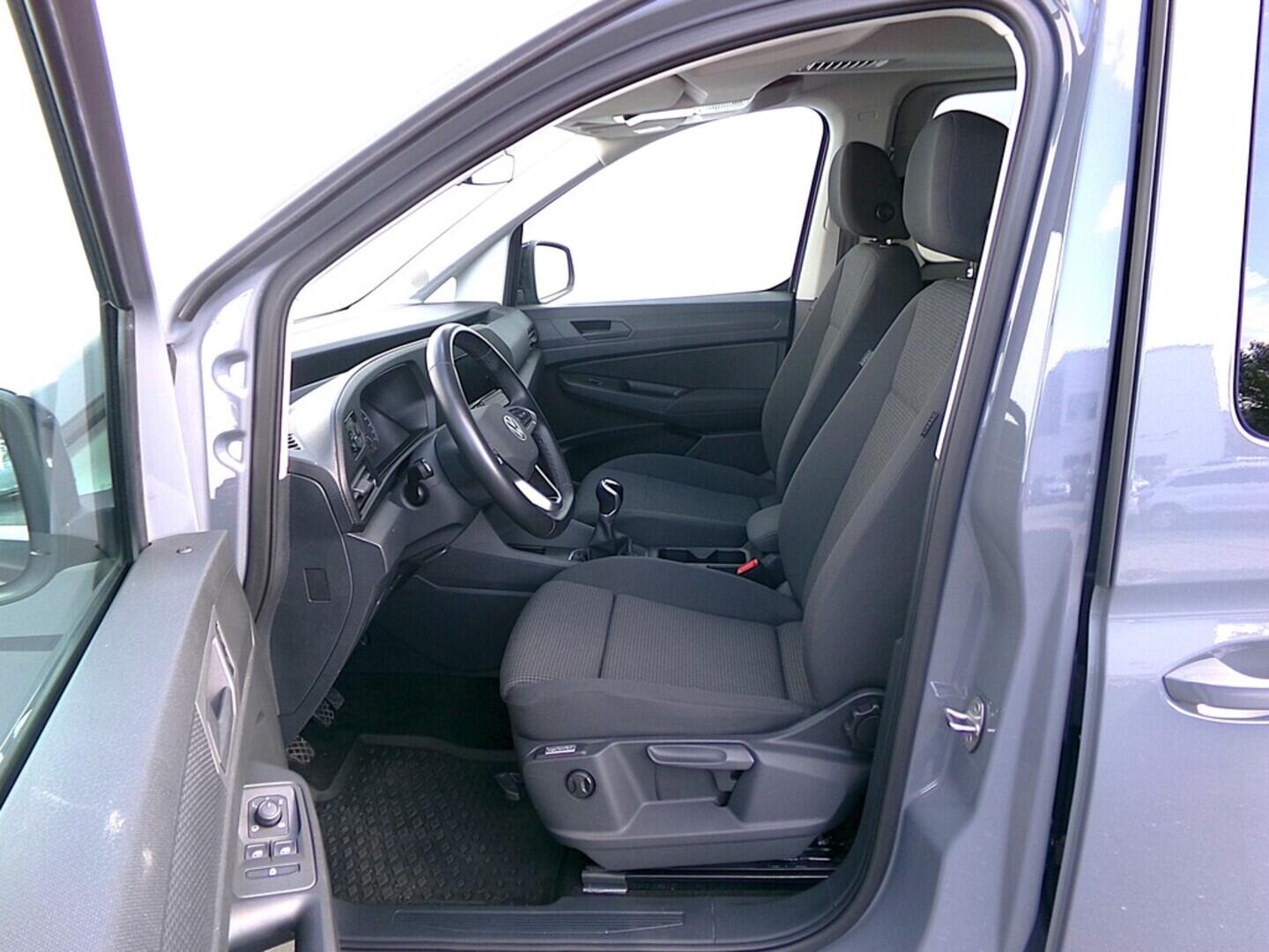 O419V07656_20.webp_CADDY  2.0 TDI 90 kW manuál, DPH