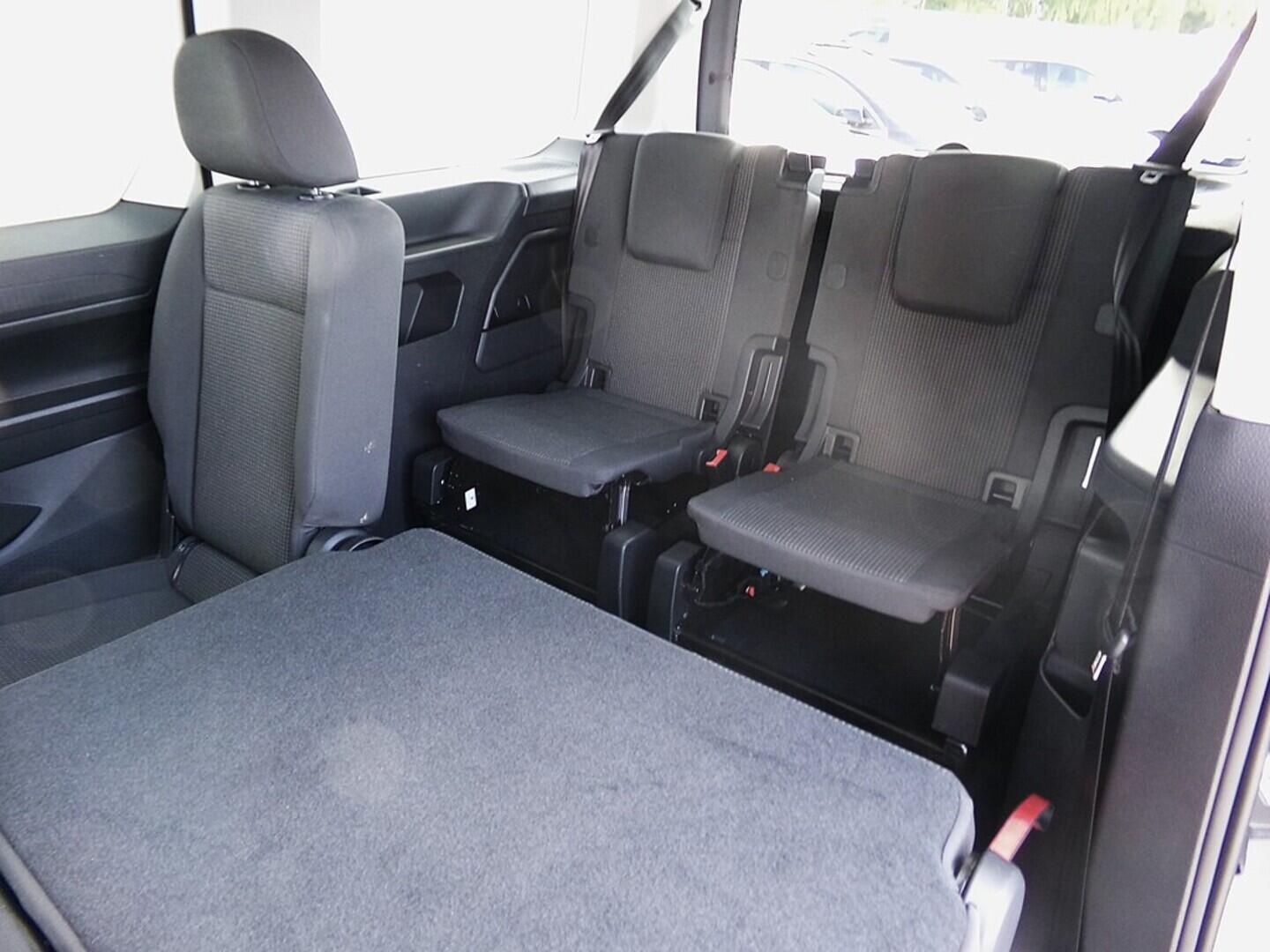 O419V07656_33.webp_CADDY  2.0 TDI 90 kW manuál, DPH