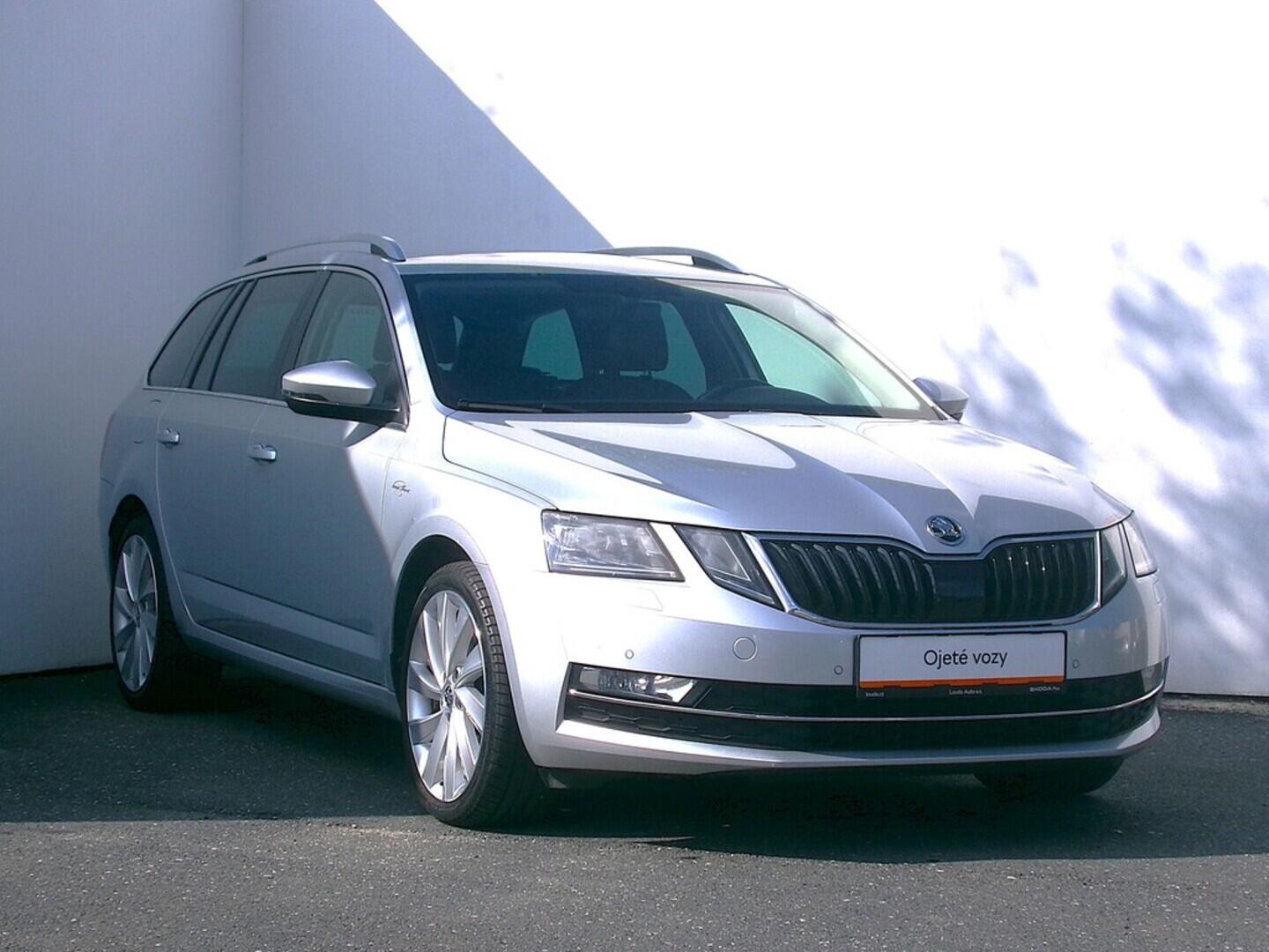 O419V07666_14.webp_OCTAVIA L&K 2.0 TSI 140 kW automat