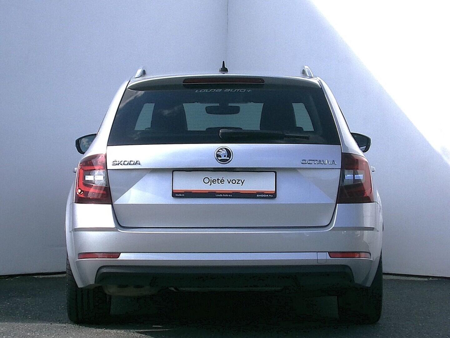 O419V07666_17.webp_OCTAVIA L&K 2.0 TSI 140 kW automat