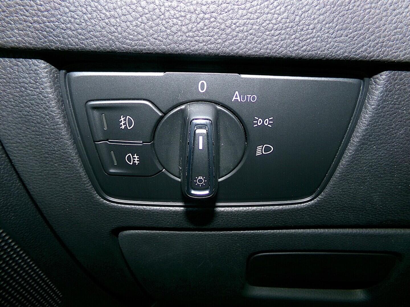 O419V07670_22.webp_PASSAT VARIANT R-line 2.0 TDI 140 kW automat, DPH