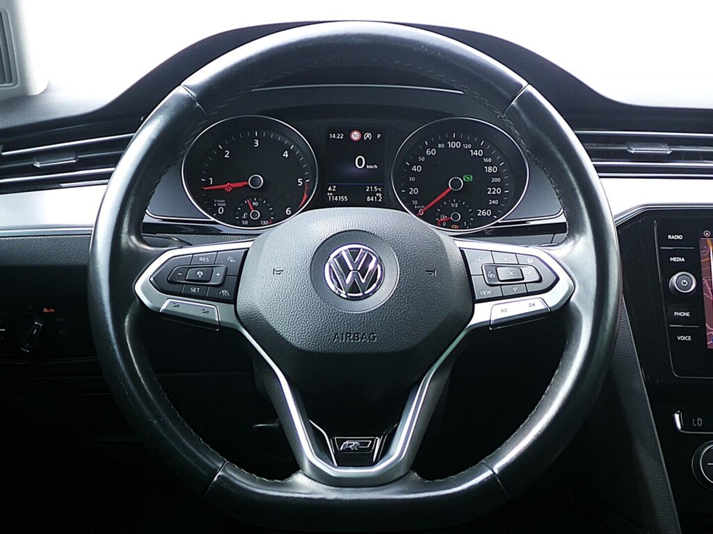 O419V07670_23.webp_PASSAT VARIANT R-line 2.0 TDI 140 kW automat, DPH