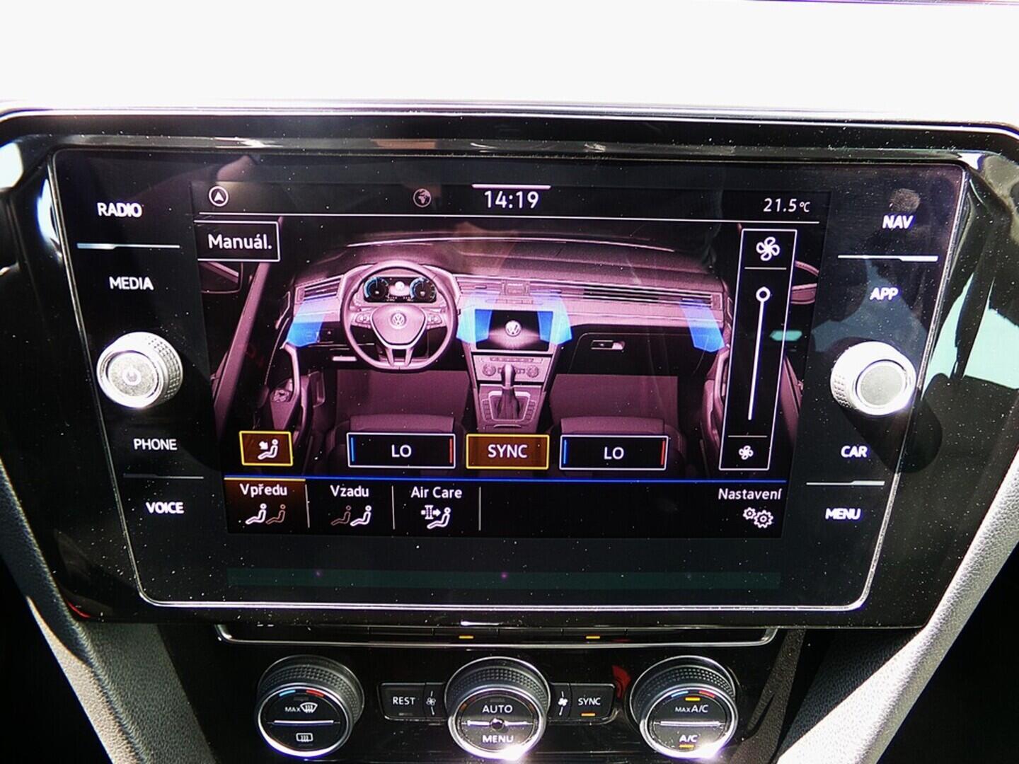 O419V07670_31.webp_PASSAT VARIANT R-line 2.0 TDI 140 kW automat, DPH