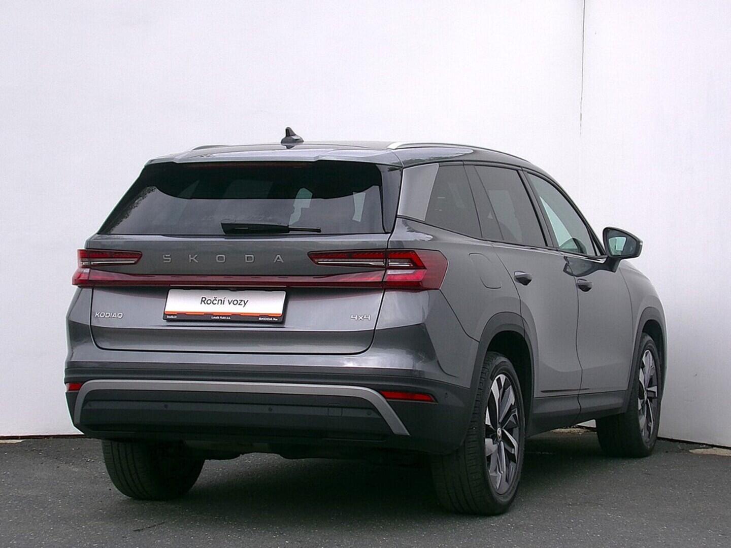 O419V07671_11.webp_KODIAQ Selection 2.0 TDI 142 kW automat, DPH