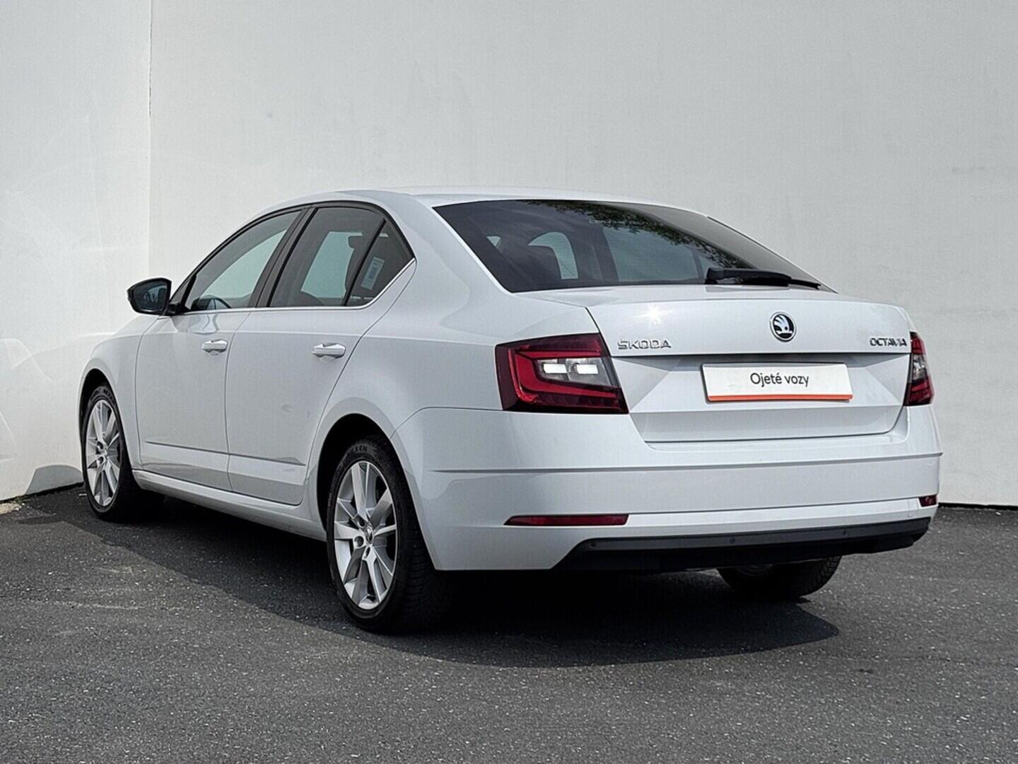 O419V07674_15.webp_OCTAVIA Style 1.0 TSI 85 kW manuál