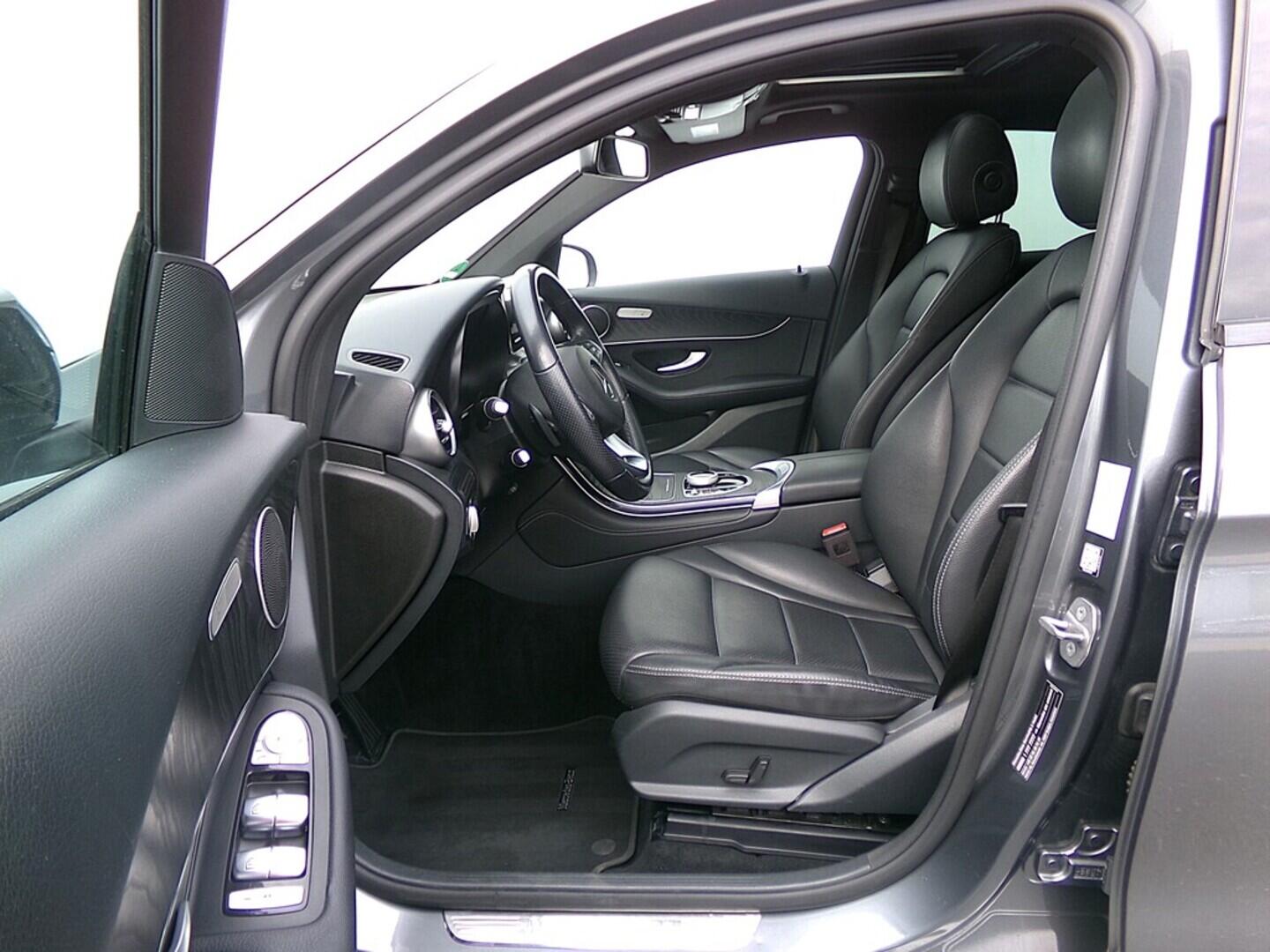 O419V07683_20.webp_GLC Coupé AMG paket 2.0  155 kW automat, DPH