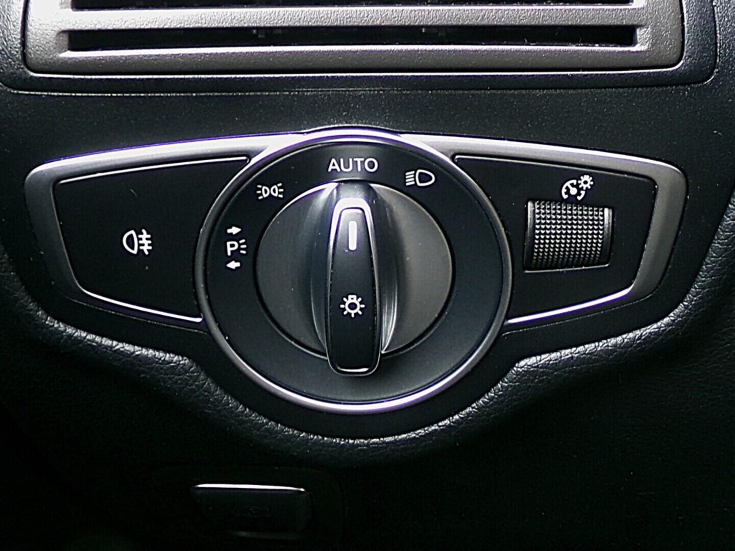 O419V07683_23.webp_GLC Coupé AMG paket 2.0  155 kW automat, DPH