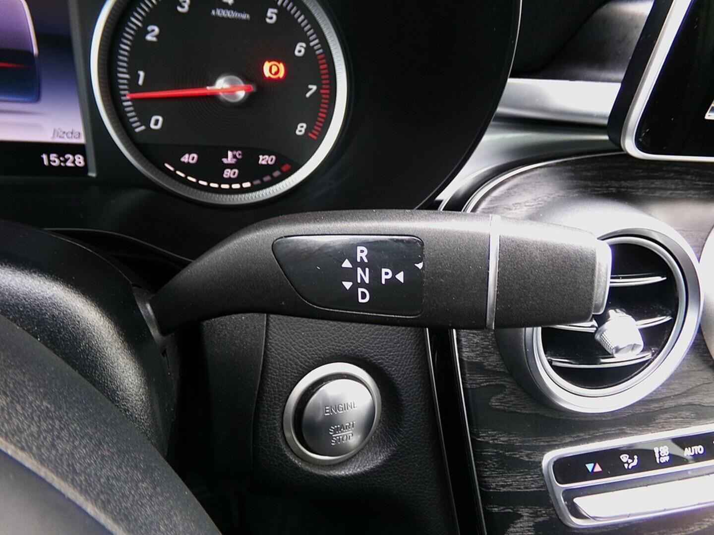 O419V07683_32.webp_GLC Coupé AMG paket 2.0  155 kW automat, DPH