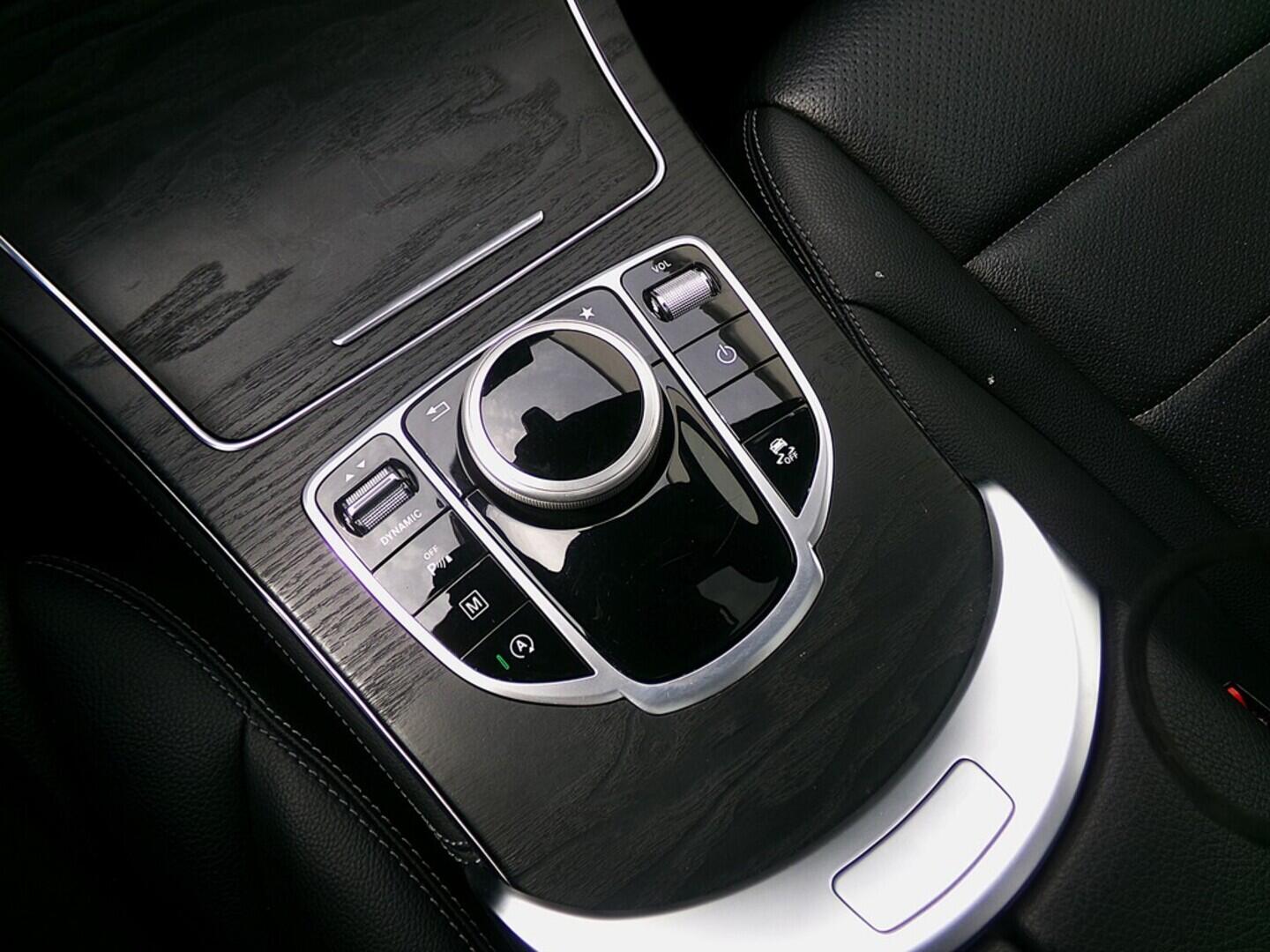 O419V07683_33.webp_GLC Coupé AMG paket 2.0  155 kW automat, DPH