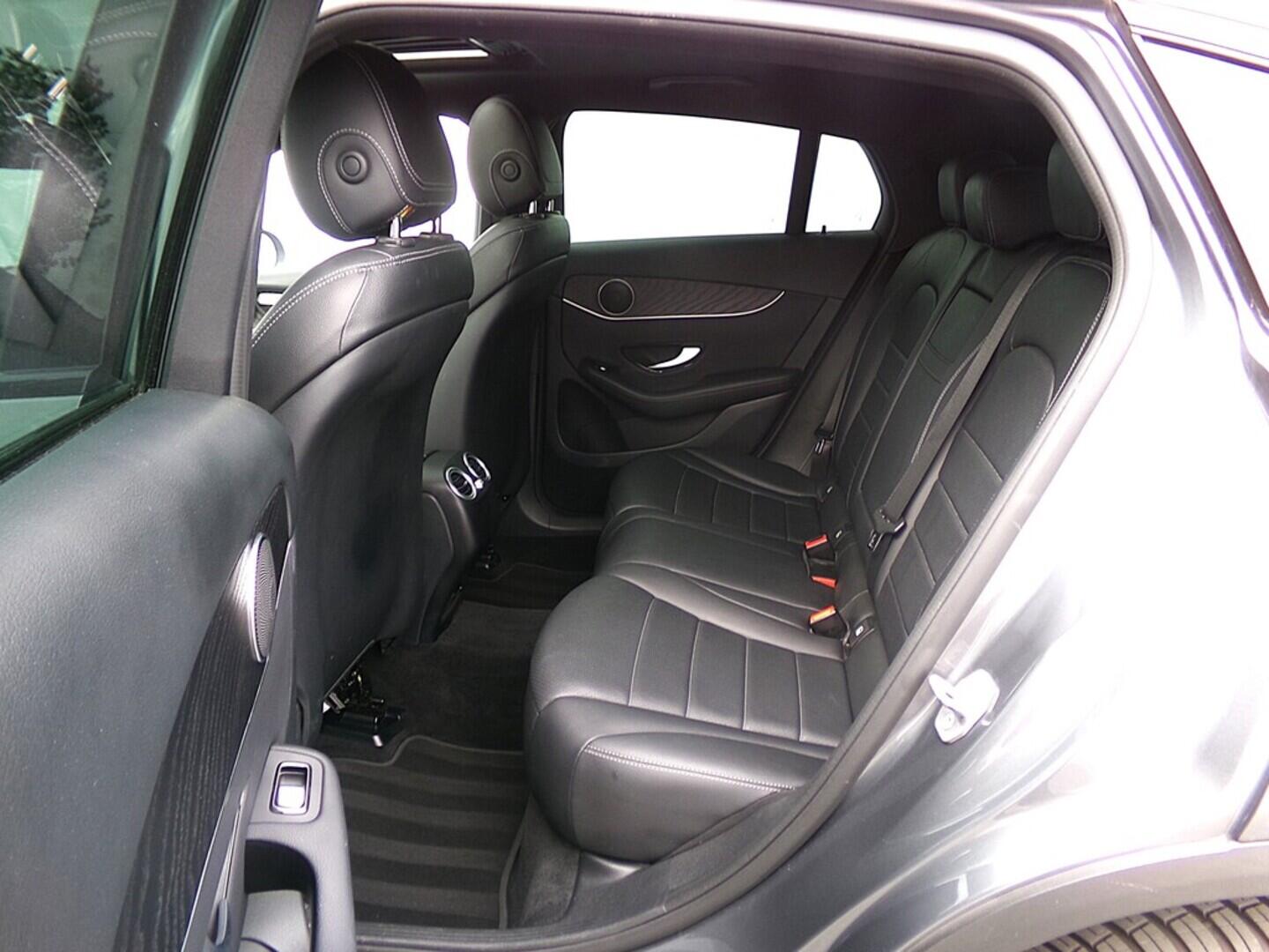 O419V07683_34.webp_GLC Coupé AMG paket 2.0  155 kW automat, DPH