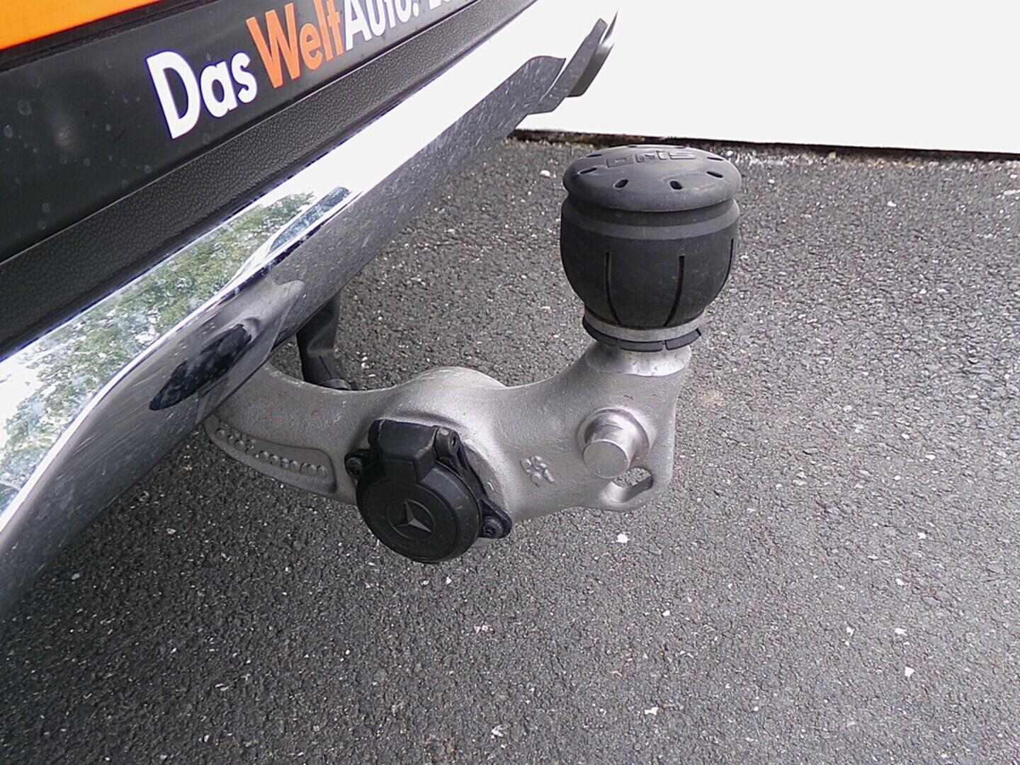 O419V07683_38.webp_GLC Coupé AMG paket 2.0  155 kW automat, DPH