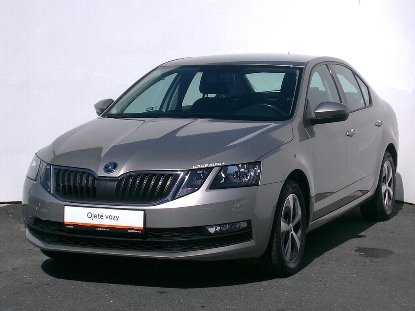 O419V07692_10.webp_OCTAVIA Ambition 1.4 TSI 81 kW manuál