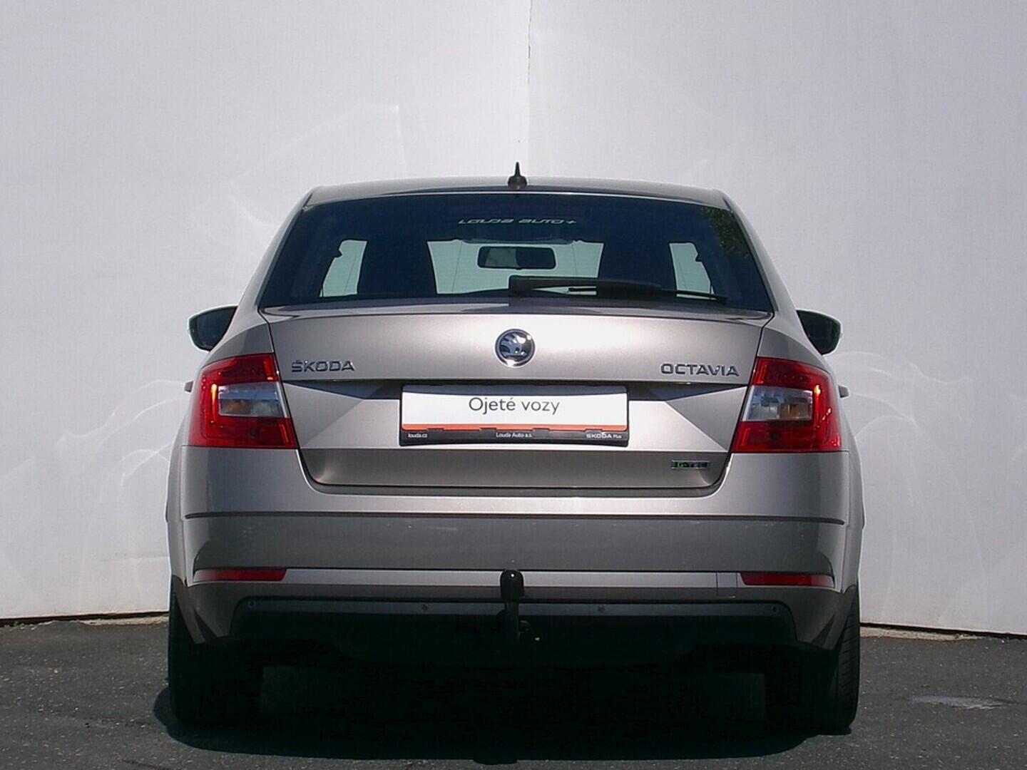 O419V07692_17.webp_OCTAVIA Ambition 1.4 TSI 81 kW manuál