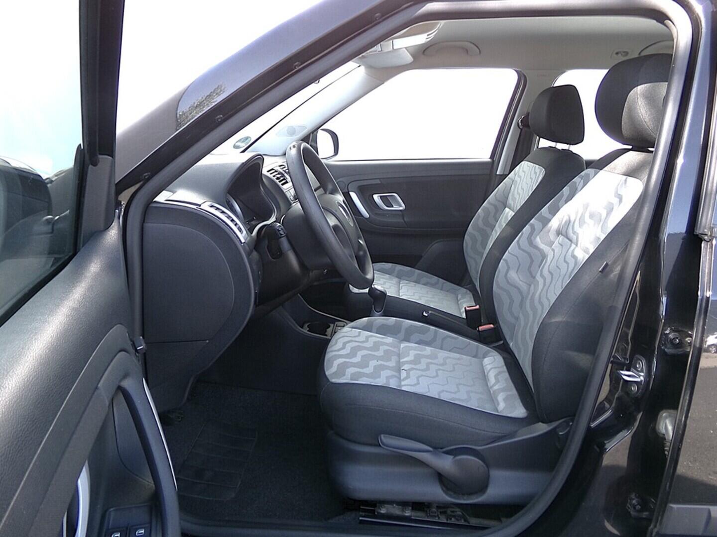 O419V07693_20.webp_FABIA  1.6 MPI 77 kW manuál
