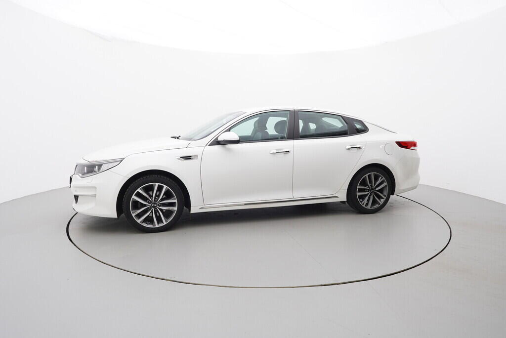 O419V07696_11.webp_OPTIMA Spirit 1.7  104 kW manuál