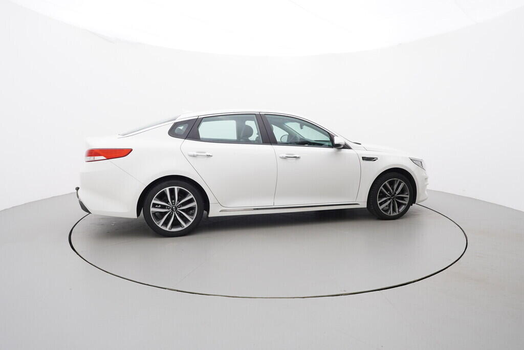 O419V07696_15.webp_OPTIMA Spirit 1.7  104 kW manuál