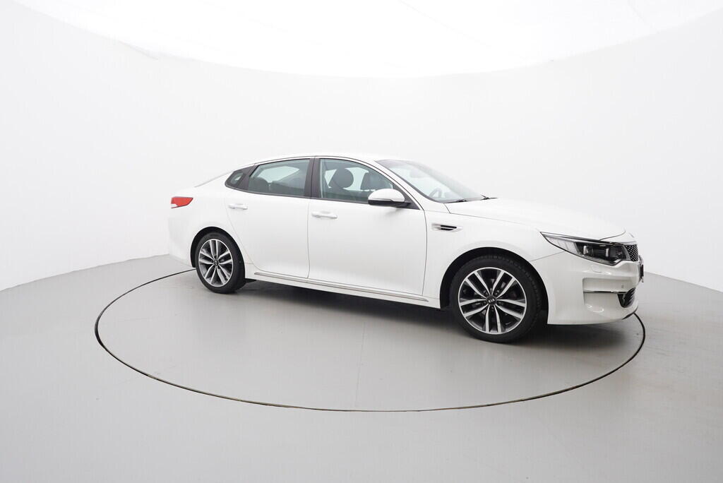 O419V07696_16.webp_OPTIMA Spirit 1.7  104 kW manuál