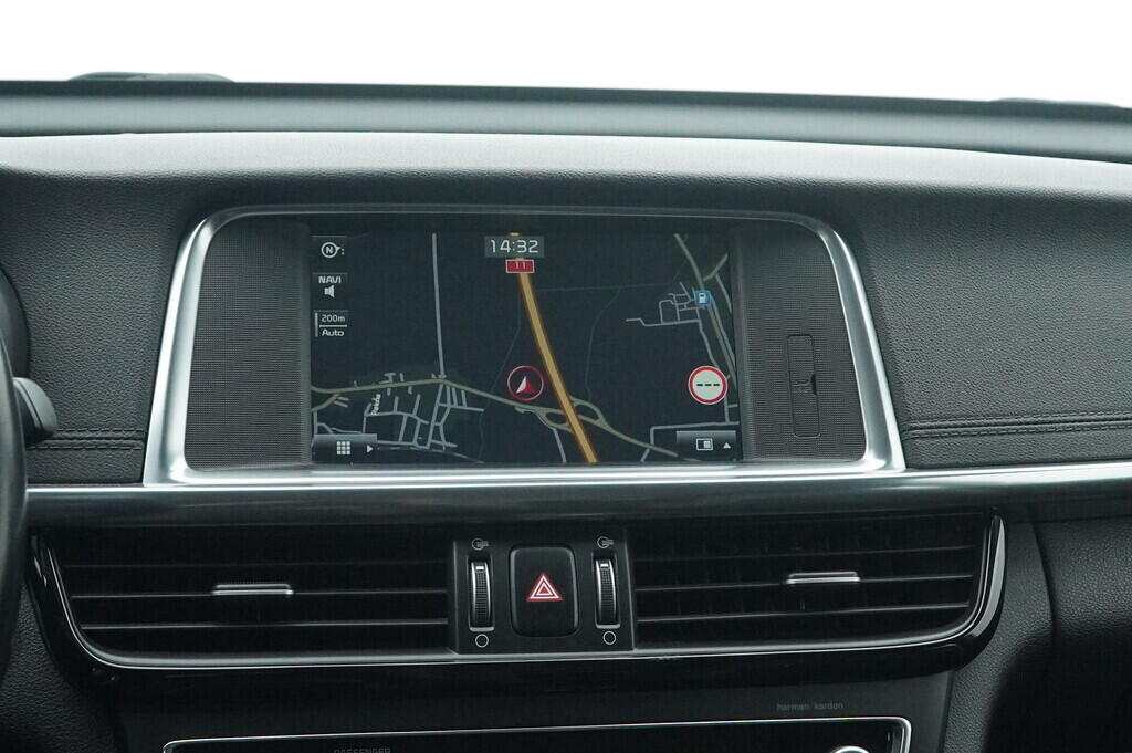 O419V07696_28.webp_OPTIMA Spirit 1.7  104 kW manuál