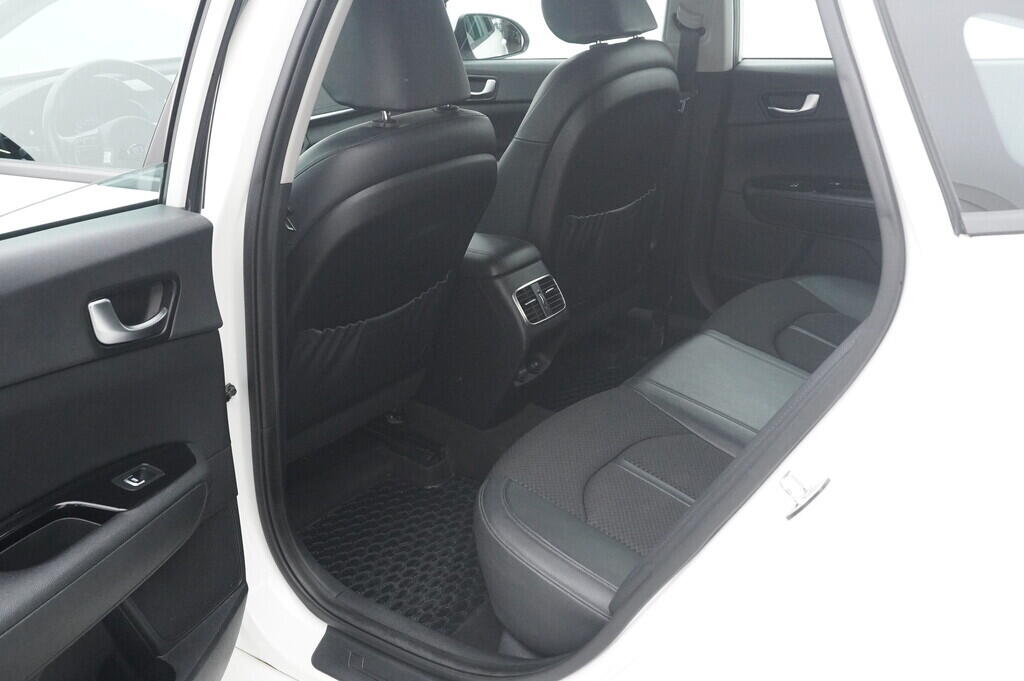 O419V07696_34.webp_OPTIMA Spirit 1.7  104 kW manuál