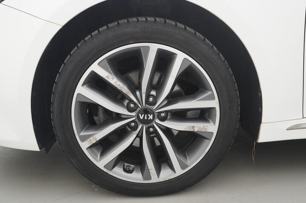 O419V07696_41.webp_OPTIMA Spirit 1.7  104 kW manuál