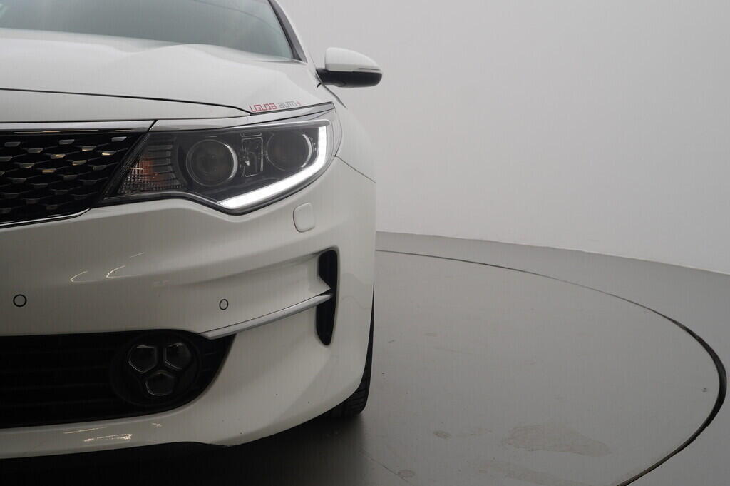 O419V07696_42.webp_OPTIMA Spirit 1.7  104 kW manuál