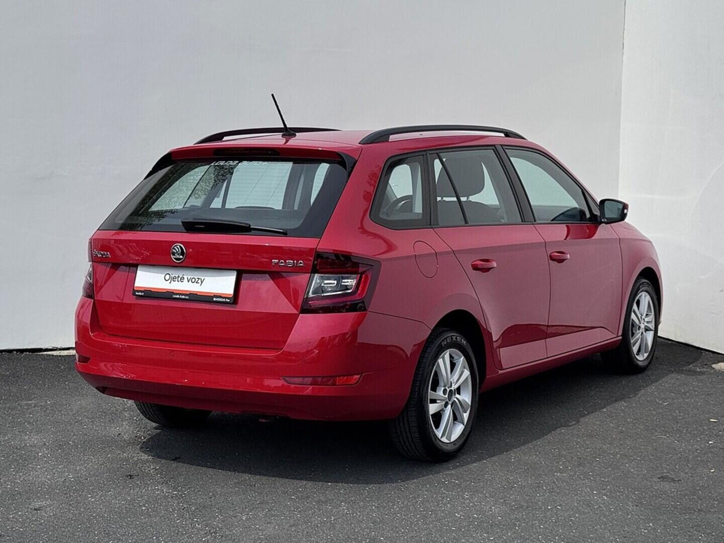 O419V07703_11.webp_FABIA Style 1.0 TSI 70 kW manuál