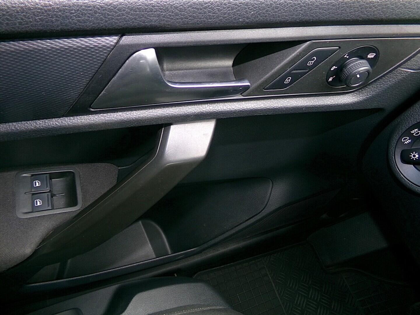 O419V07704_21.webp_CADDY Trendline 1.4  81 kW manuál