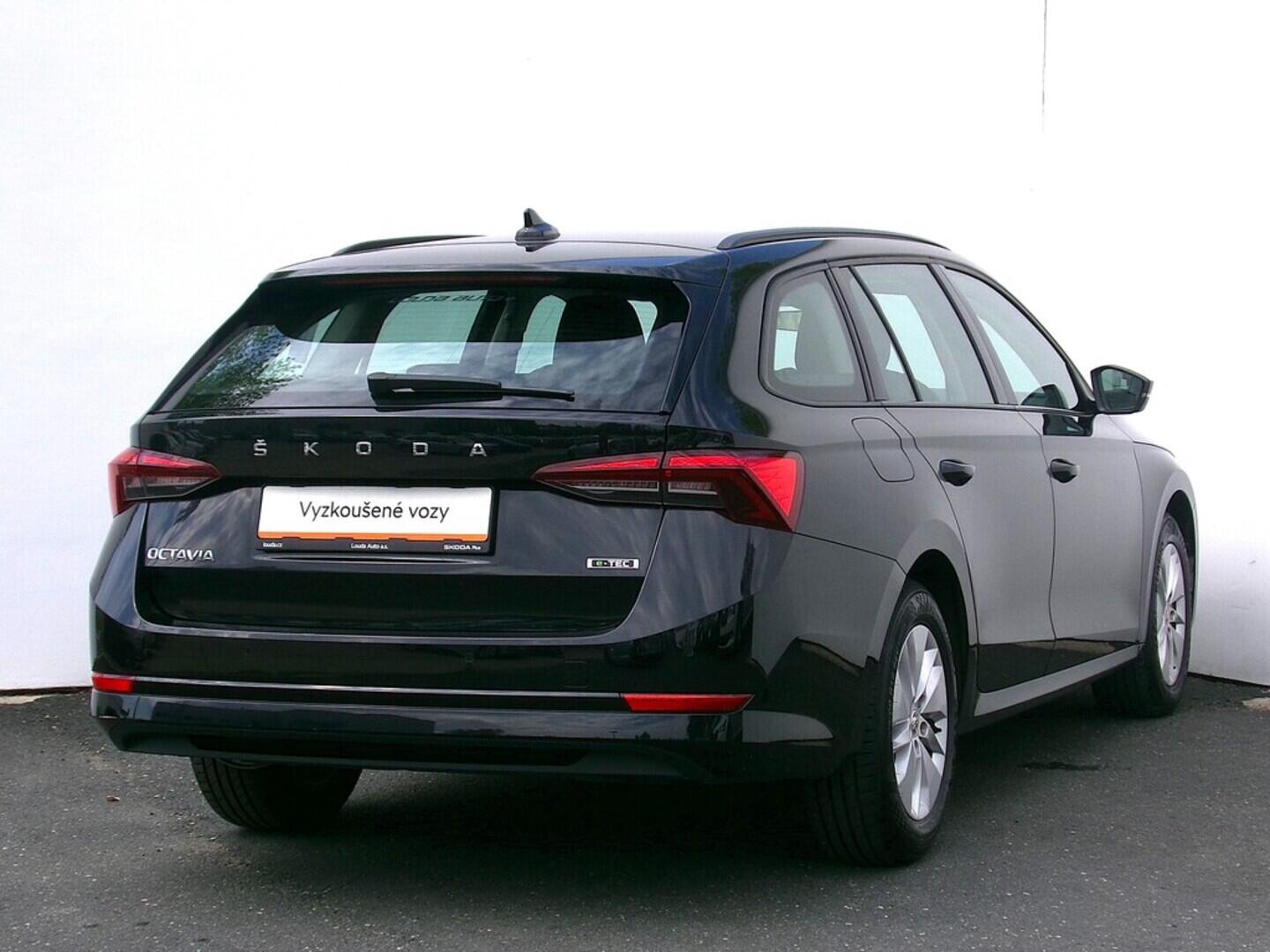 O419V07711_11.webp_OCTAVIA Ambition 1.5 TSI 110 kW automat, DPH