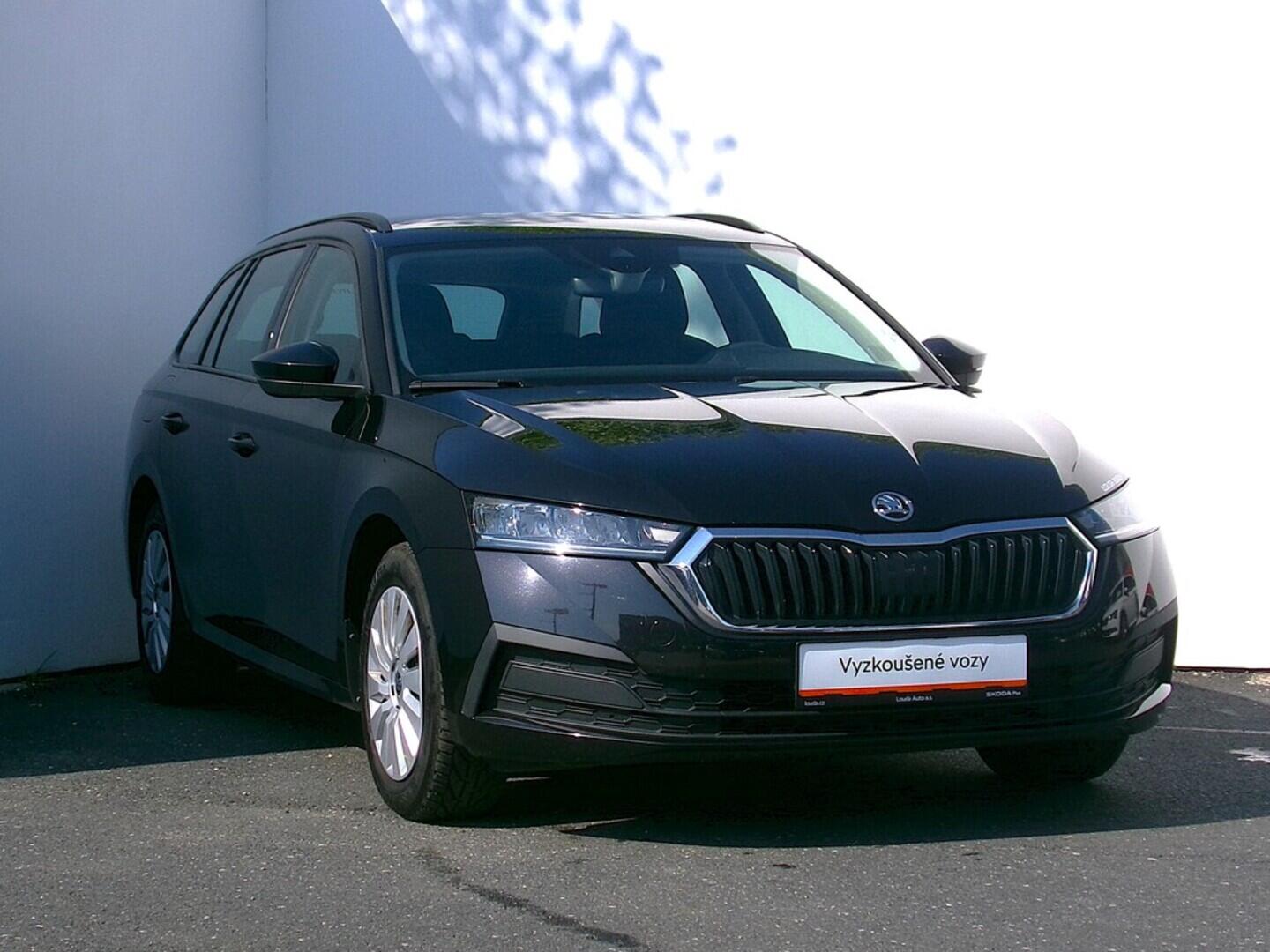 O419V07712_14.webp_OCTAVIA Active 2.0 TDI 85 kW manuál, DPH