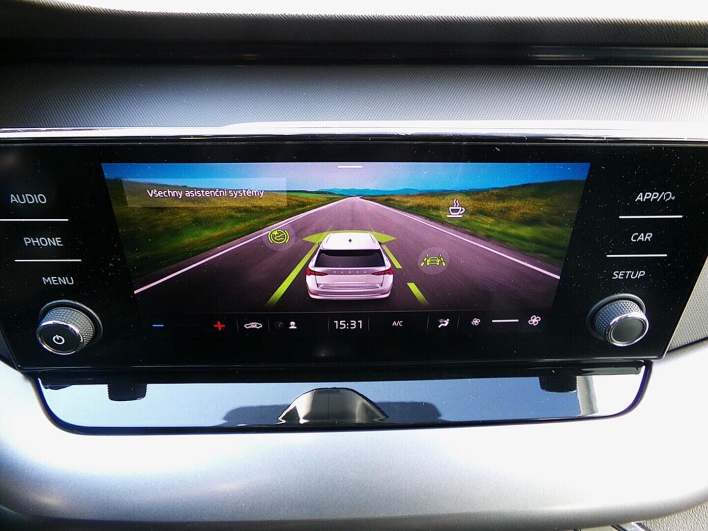 O419V07712_26.webp_OCTAVIA Active 2.0 TDI 85 kW manuál, DPH
