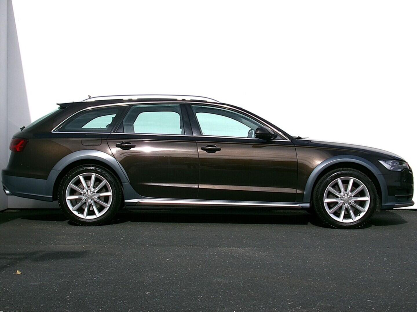 O419V07716_16.webp_A6 ALLROAD QUATTRO  3.0 TDI 200 kW automat, DPH