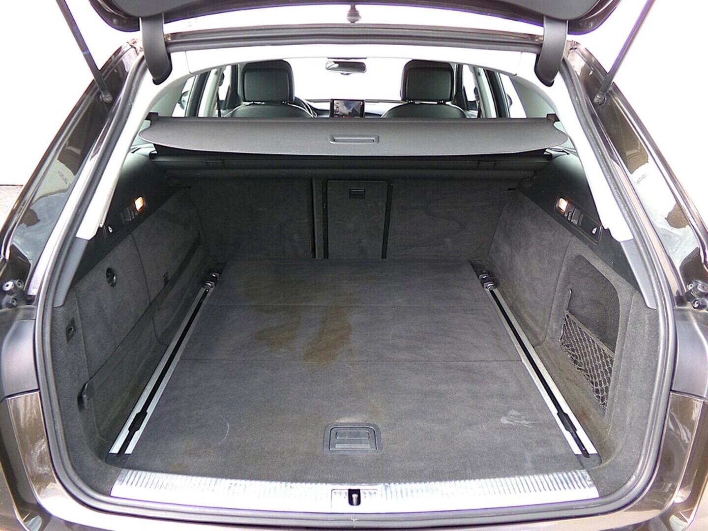 O419V07716_32.webp_A6 ALLROAD QUATTRO  3.0 TDI 200 kW automat, DPH