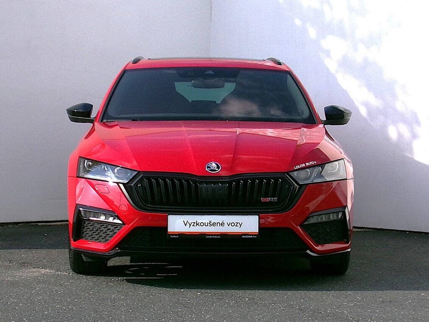 O419V07727_13.webp_OCTAVIA RS 2.0 TDI 147 kW automat, DPH