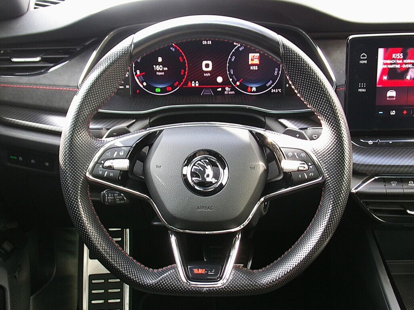 O419V07727_24.webp_OCTAVIA RS 2.0 TDI 147 kW automat, DPH