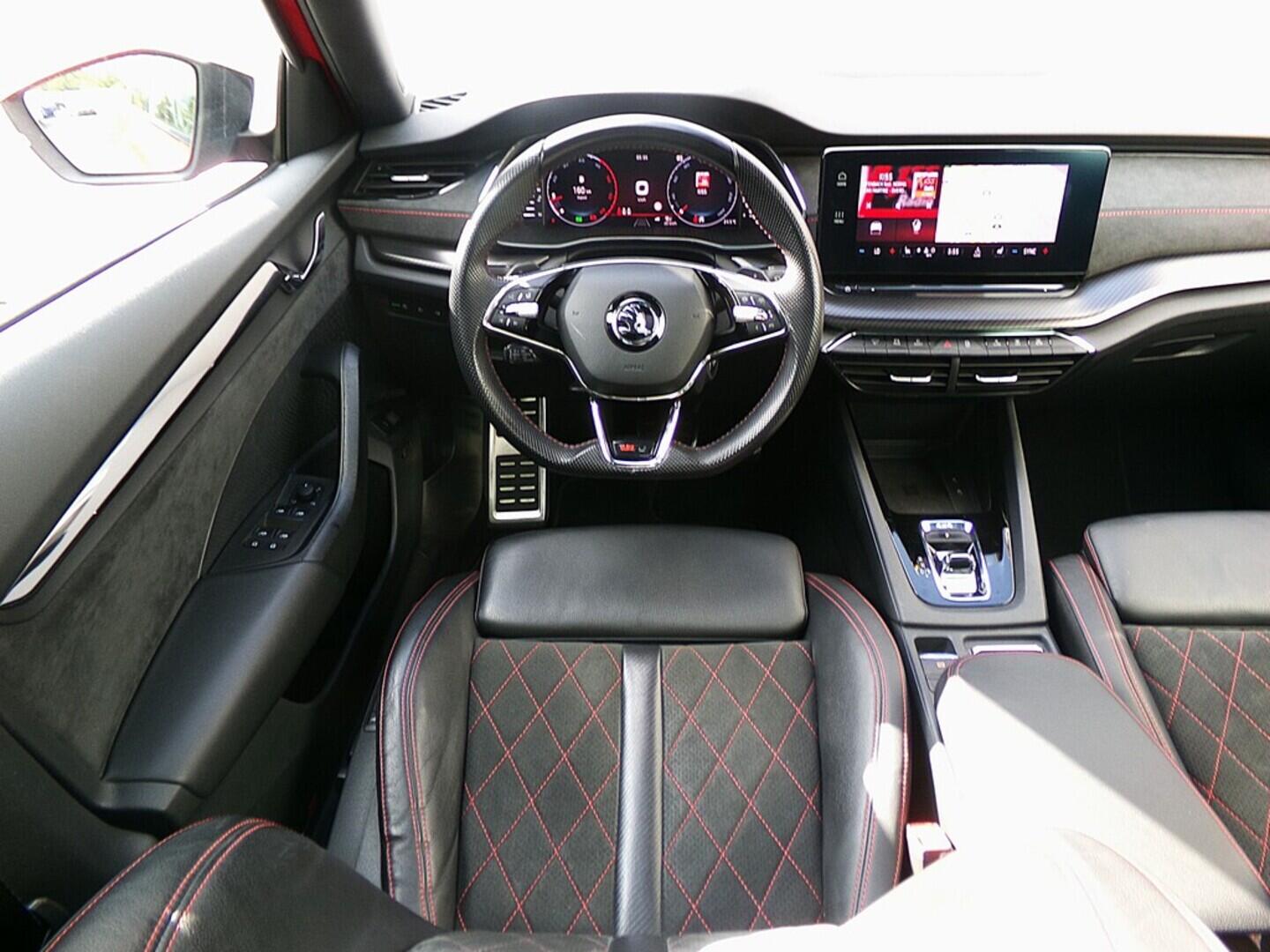 O419V07727_26.webp_OCTAVIA RS 2.0 TDI 147 kW automat, DPH