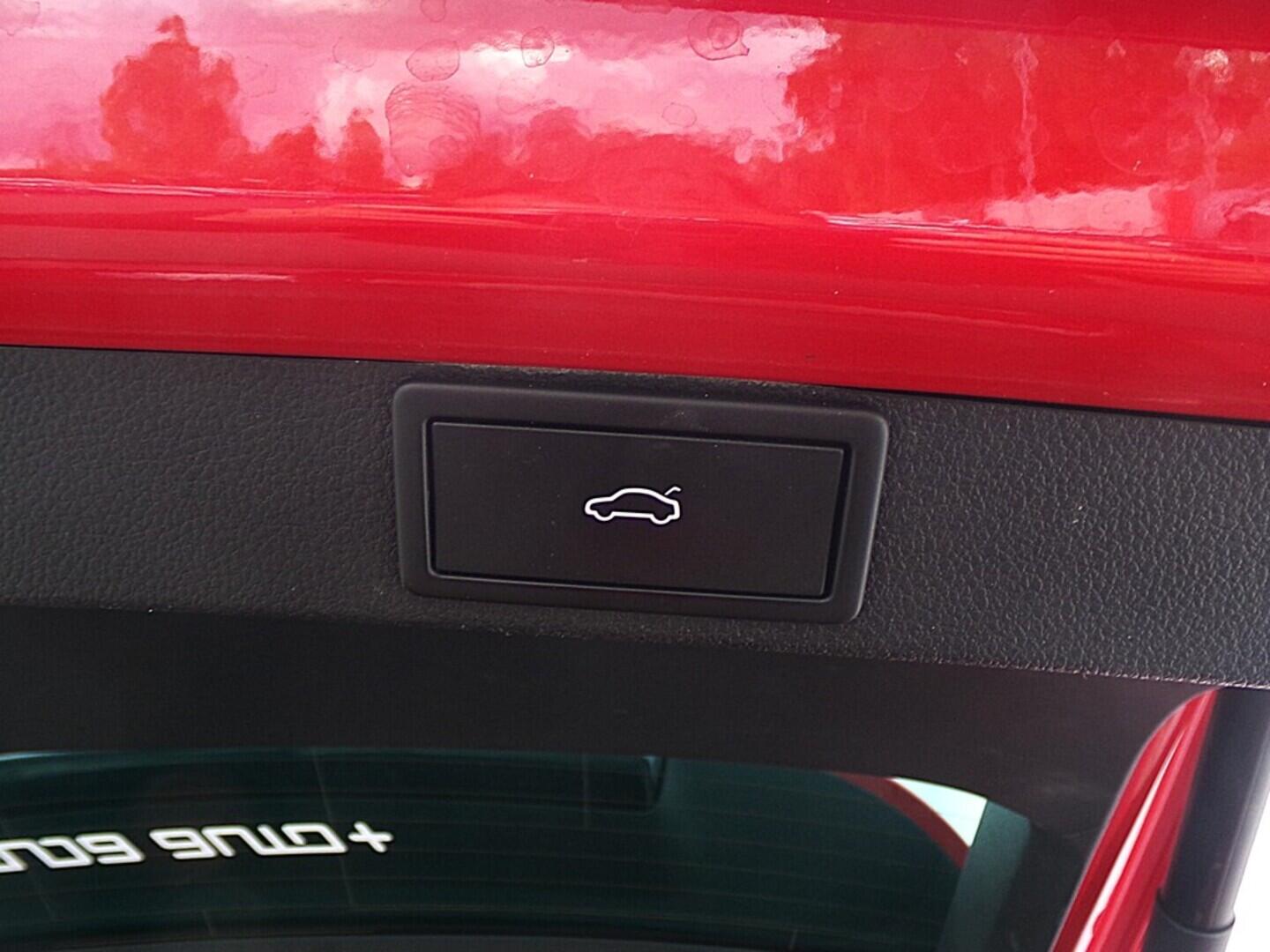 O419V07727_40.webp_OCTAVIA RS 2.0 TDI 147 kW automat, DPH