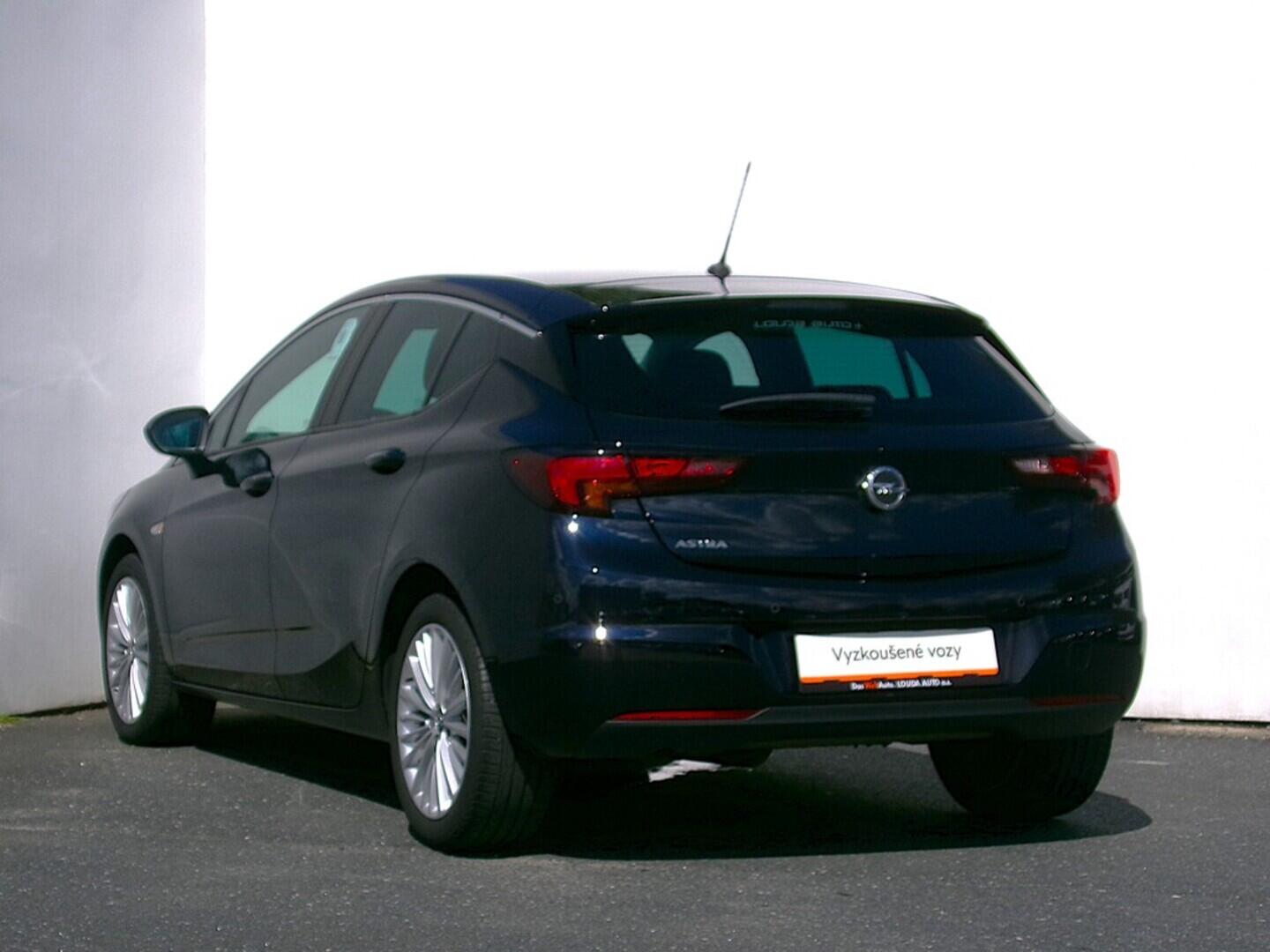 O419V07736_15.webp_ASTRA Enjoy 1.4  92 kW manuál
