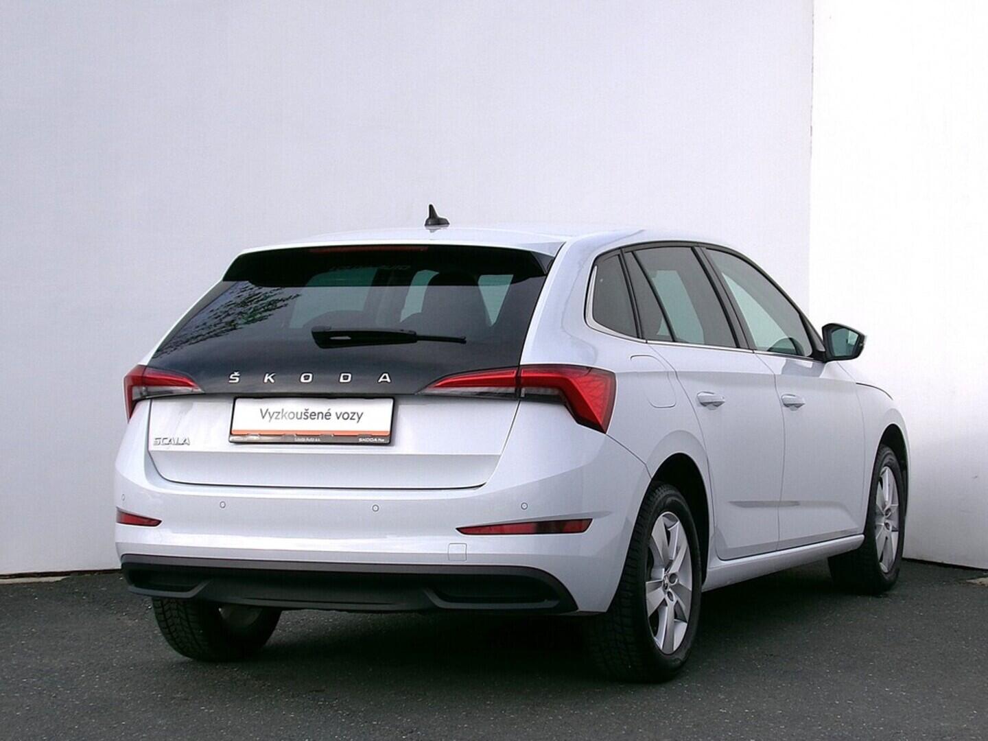 O419V07743_11.webp_SCALA  1.0 TSI 81 kW manuál, DPH