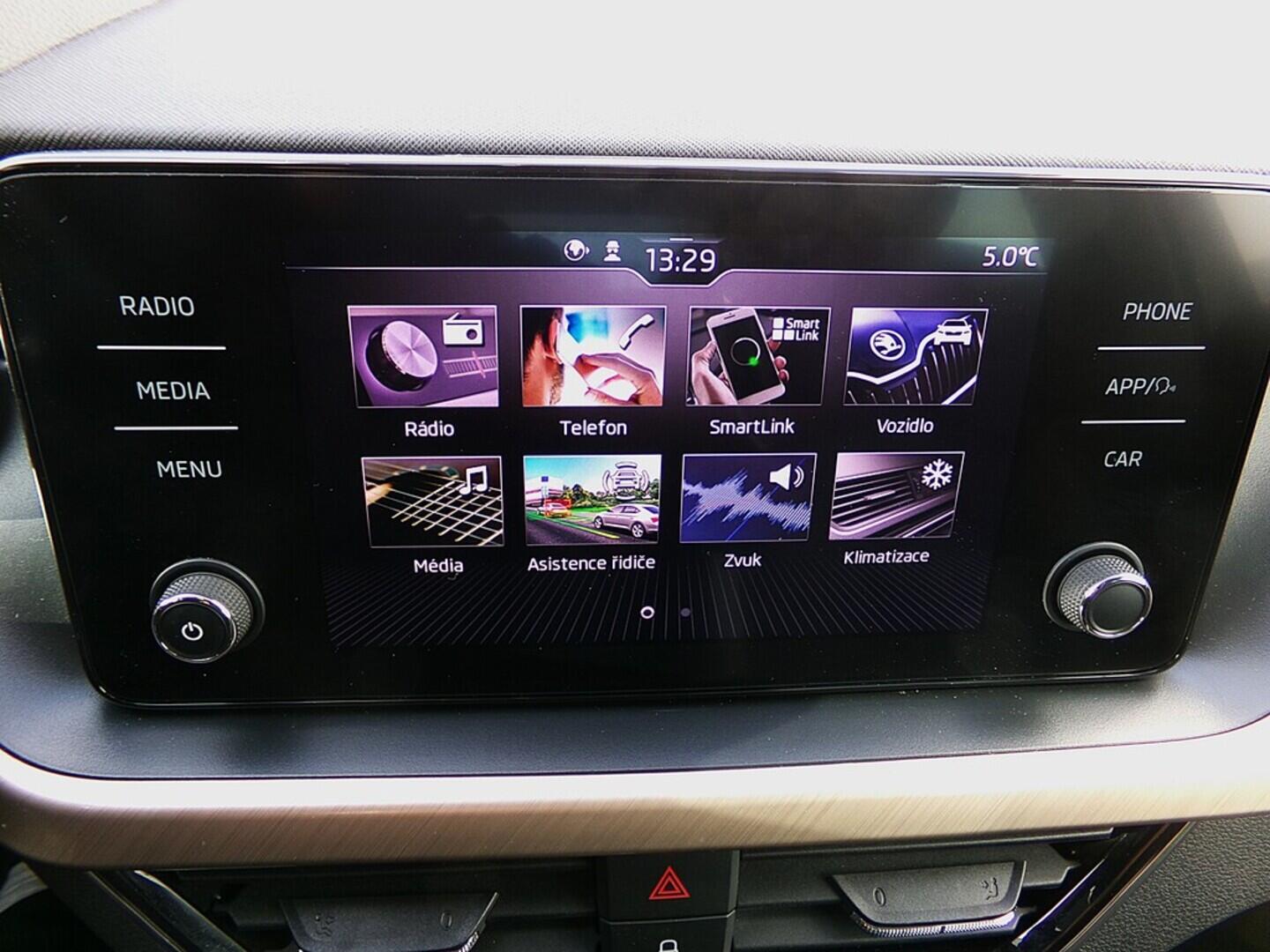 O419V07743_25.webp_SCALA  1.0 TSI 81 kW manuál, DPH