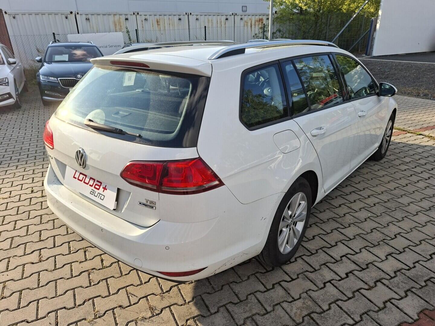 O419V07748_11.webp_GOLF VARIANT Comfortline 1.2 TSI 81 kW manuál