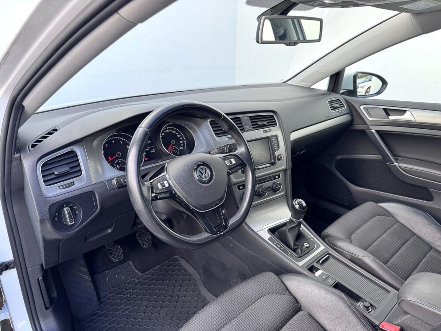 O419V07748_19.webp_GOLF VARIANT Comfortline 1.2 TSI 81 kW manuál