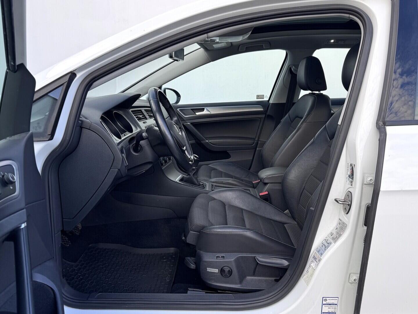 O419V07748_20.webp_GOLF VARIANT Comfortline 1.2 TSI 81 kW manuál