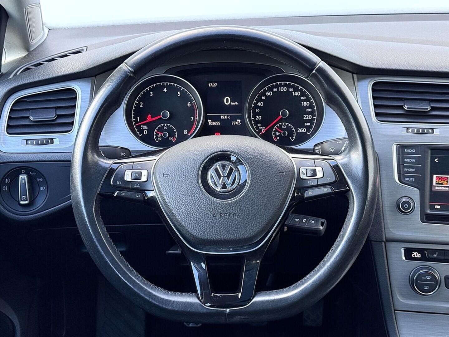 O419V07748_23.webp_GOLF VARIANT Comfortline 1.2 TSI 81 kW manuál