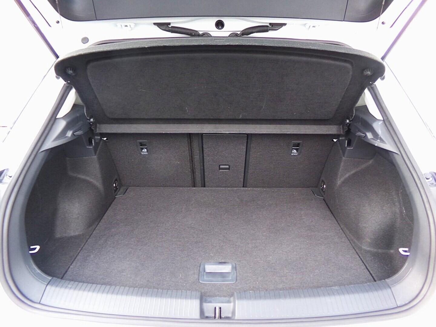 O419V07750_36.webp_T-ROC Life 1.5 TSI 110 kW automat, DPH