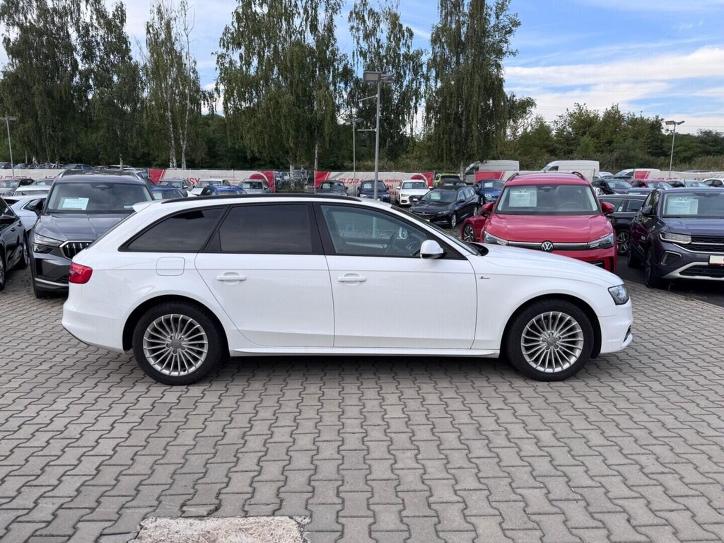 O419V07755_12.webp_A4 S-line 2.0 TDI 110 kW automat