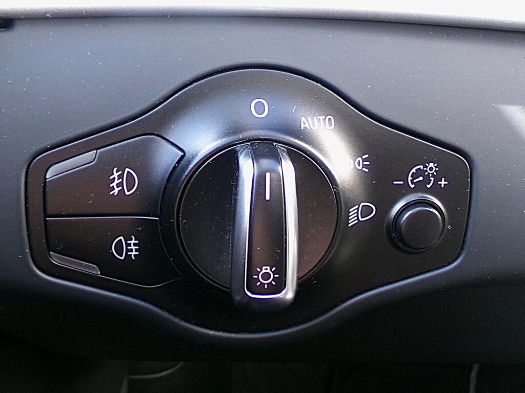 O419V07755_22.webp_A4 S-line 2.0 TDI 110 kW automat