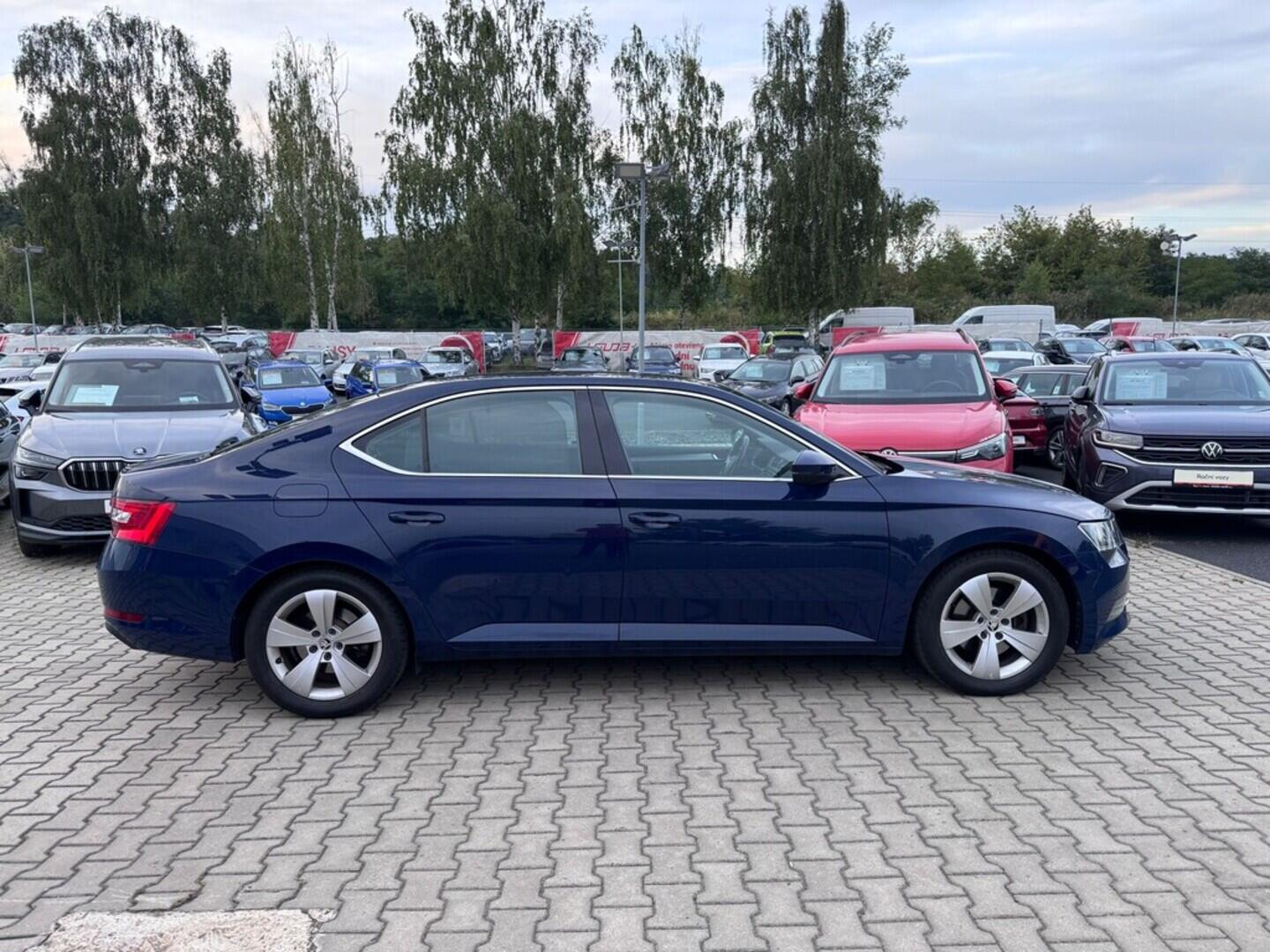 O419V07756_12.webp_SUPERB Ambition 2.0 TDI 110 kW automat