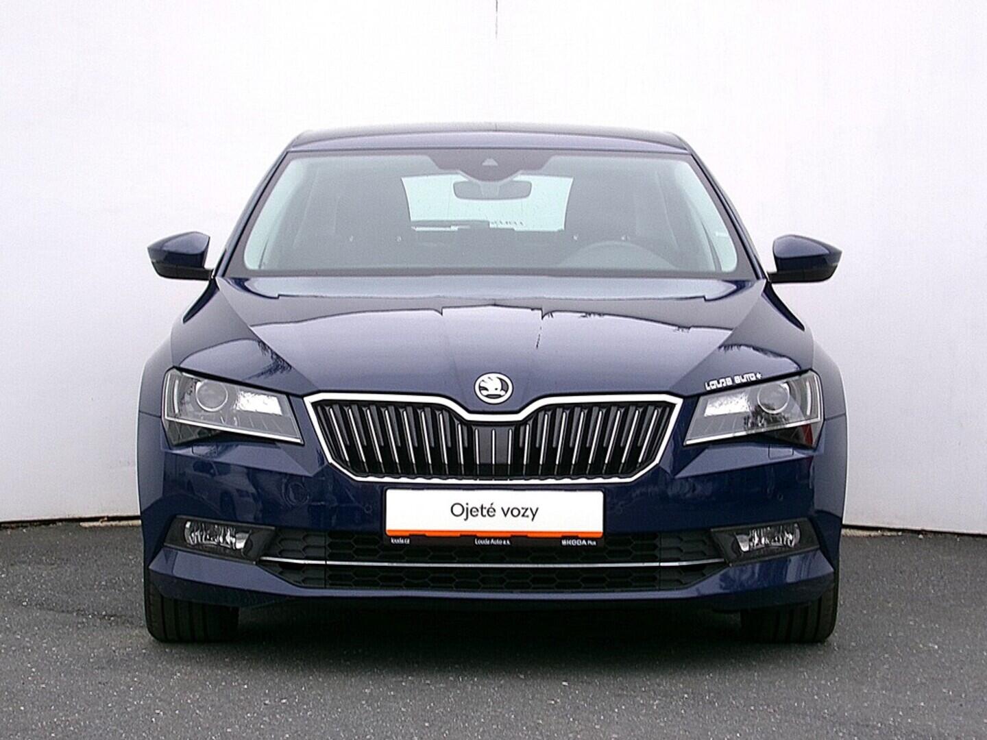 O419V07756_13.webp_SUPERB Ambition 2.0 TDI 110 kW automat