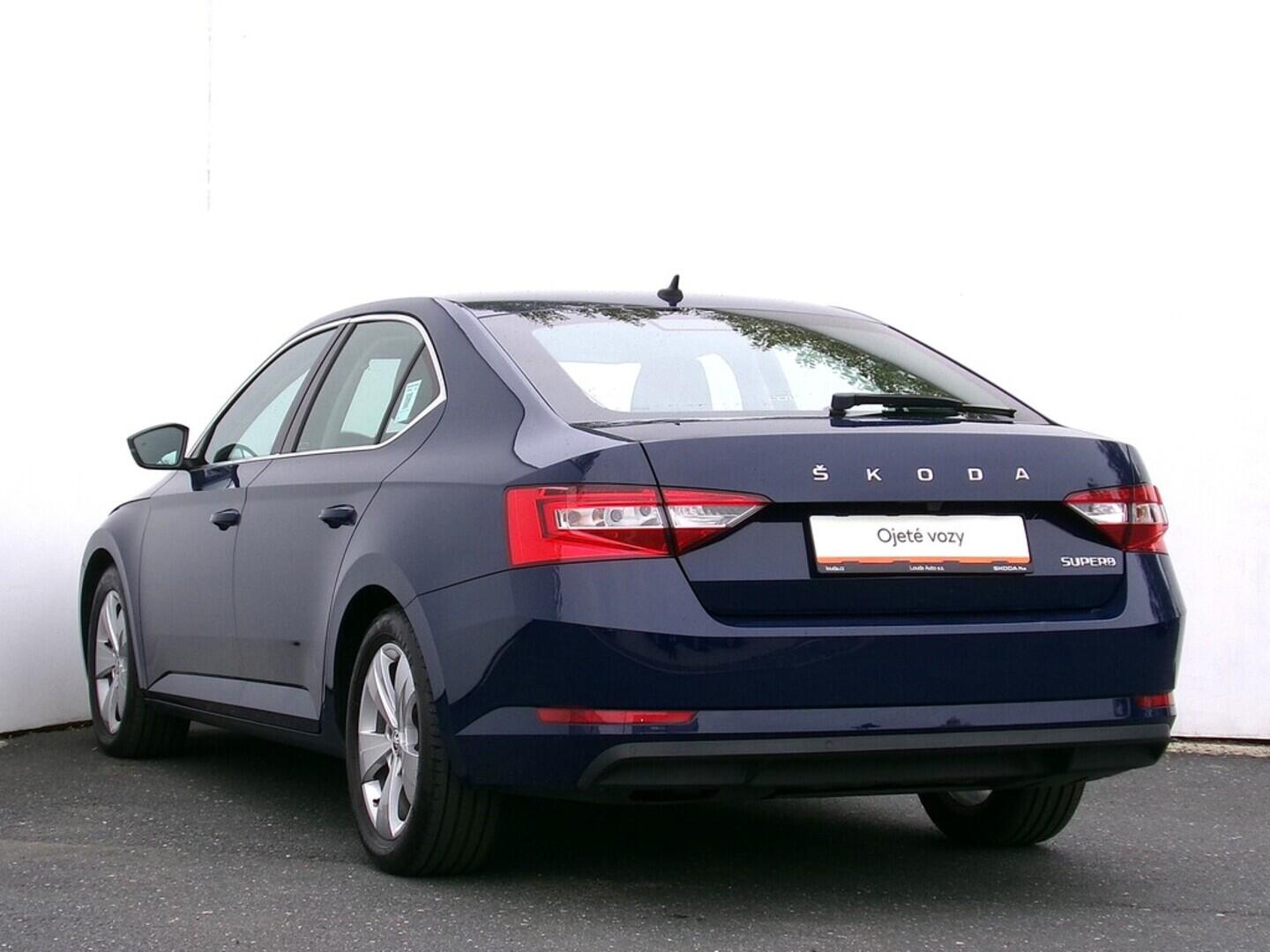 O419V07756_15.webp_SUPERB Ambition 2.0 TDI 110 kW automat