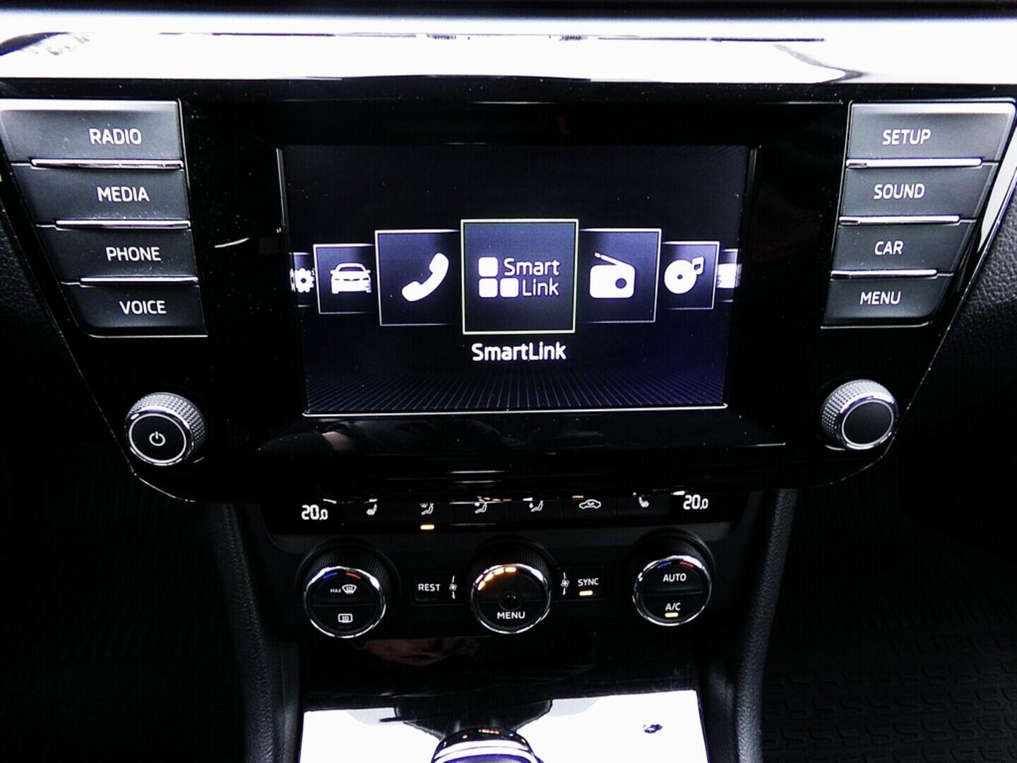 O419V07756_25.webp_SUPERB Ambition 2.0 TDI 110 kW automat